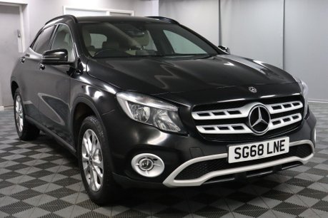 Mercedes-Benz GLA GLA 200 SE 30