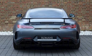 Mercedes-Benz Amg GT GT R 5