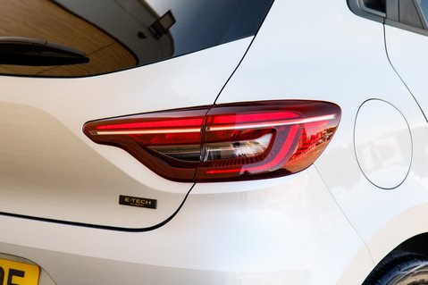 Renault Clio E-TECH ENGINEERED PHEV 9