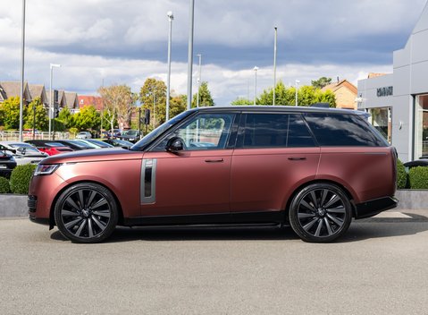 Land Rover Range Rover P530 SV 2