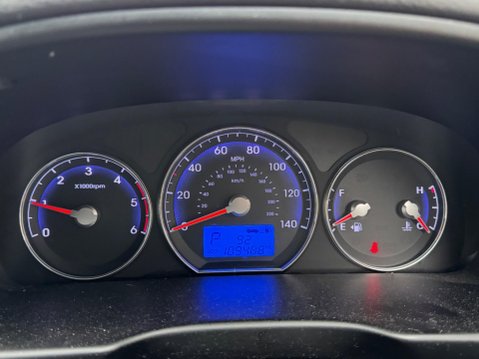 Hyundai SANTA FE 2.2 CRDi Premium Auto 4WD Euro 5 5dr (5 seat) 20