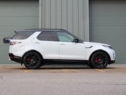Land Rover Discovery R-DYNAMIC SE MHEV In RARE PEARL WHITE BLACK ROOF AND REAR SEATS  LOW MILES  6
