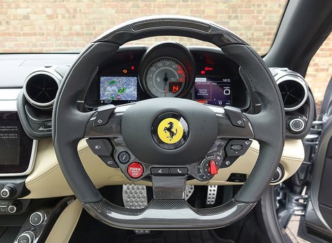 Ferrari GTC4 Lusso 24