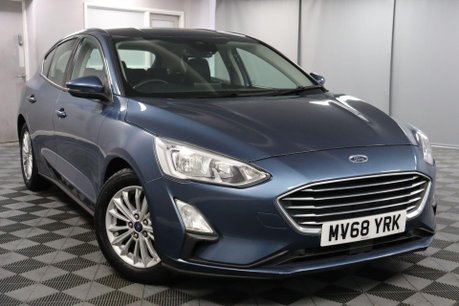 Ford Focus TITANIUM 18