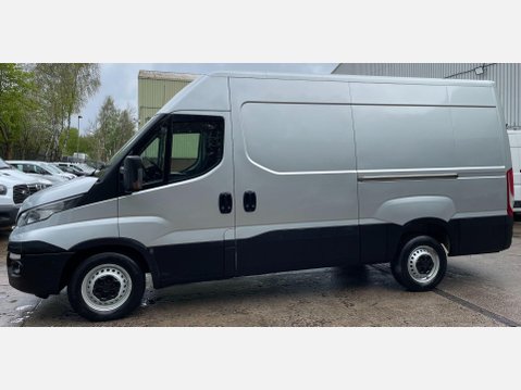 Iveco Daily 2.3D HPI 14V Business 35S 3520 Panel Van 5dr Diesel HiMatic MWB H2 Euro 6 ( 7