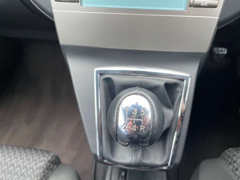 Toyota Corolla Verso 1.8 Corolla Verso VVTi TSport 5dr 19