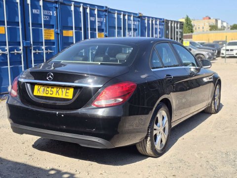 2016 Mercedes-Benz C-Class thumbnail 17