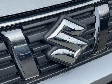 Suzuki Vitara SZ-T 13