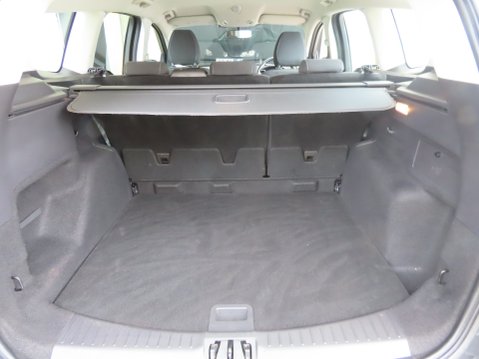 Ford Kuga ZETEC TDCI 9