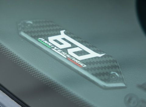 Lamborghini Urus S 26