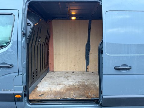 Renault Master 2.3 dCi 35 Business+ Panel Van 4dr Diesel Manual FWD LWB Medium Roof Euro 6 19