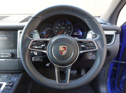 Porsche Macan GTS 21