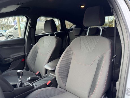 Ford Focus 1.0 Focus ST-Line 5dr 18