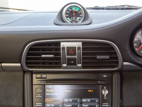 Porsche 911 3.8 997.2 CARRERA GTS 16