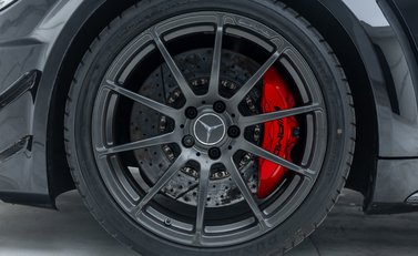 Mercedes-Benz C63 AMG BLACK SERIES 27