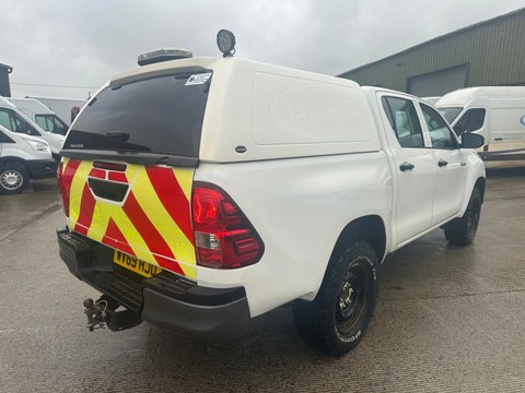 Toyota Hilux ACTIVE 4WD D-4D DCB 6