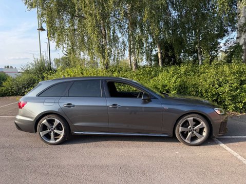 Audi A4 2.0 TFSI 40 Black Edition Estate 5dr Petrol S Tronic Euro 6 (s/s) (190 ps) 7