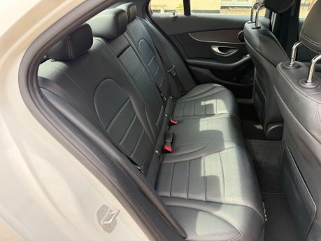 Mercedes-Benz C Class 2.1 C220d AMG Line (Premium) 7G-Tronic+ Euro 6 (s/s) 4dr 28