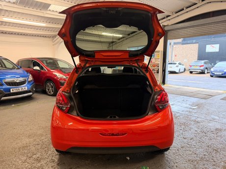 Peugeot 208 1.2 PureTech Allure Premium Euro 6 5dr 30