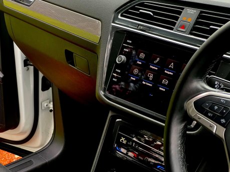 Volkswagen Tiguan Allspace LIFE TSI DSG 11