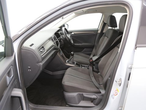 Volkswagen T-Roc 1.0 TSI SE Euro 6 (s/s) 5dr 22