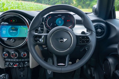 Mini Convertible John Cooper Works 13