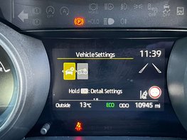 Toyota Yaris 1.5 Yaris Design HEV CVT 5dr 35