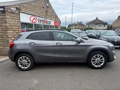 Mercedes-Benz GLA GLA 200 SE EXECUTIVE 8