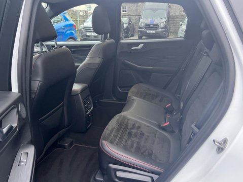 Ford Kuga 2.5 Duratec 14.4kWh ST-Line X Edition CVT Euro 6 (s/s) 5dr 29