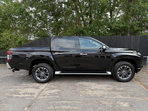Mitsubishi L200 DI-D WARRIOR DCB 10