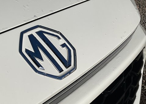 MG ZS 1.5 HYBRID+ TROPHY 4