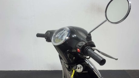 Lexmoto Vienna 2021 11K RUNNING PROJECT SCOOTER SPARES OR REPAIR 125CC CUSTOM BIKE 23