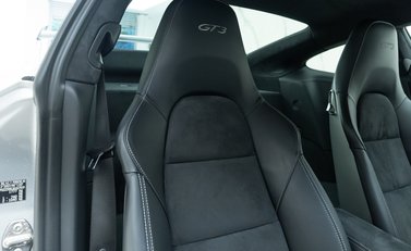 Porsche 911 GT3 (991.2) 12