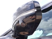 Land Rover Discovery 2023 R-DYNAMIC SE MHEV rear seat conversion deployable side steps  15