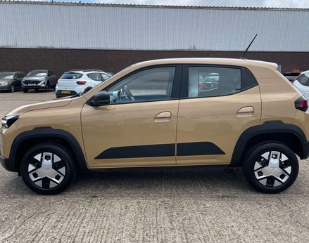 Dacia Spring Spring Expression EV 5dr (26.8 KWH) 45 BHP MODEL 11