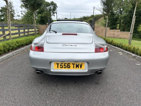Porsche 911 CARRERA 11