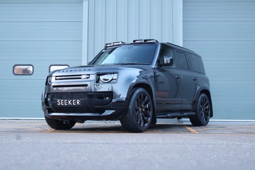 Land Rover Defender 110 2026  MODEL D350 HARD TOP X-DYNAMIC HSE SEEKER STYLED  REAR GENUINE SEATS 1