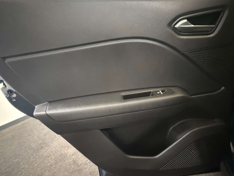 Renault Captur 1.6 Captur Techno E-Tech HEV Auto 5dr 34
