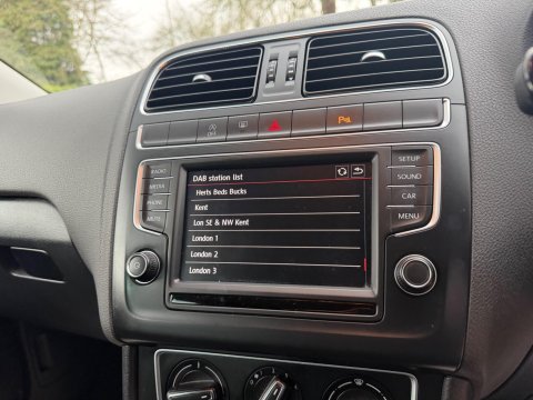 Volkswagen Polo 1.2 TSI BlueMotion Tech Match Euro 6 (s/s) 5dr 27