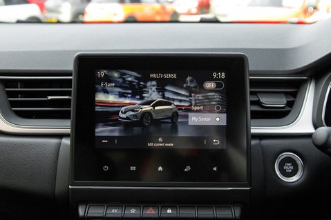 Renault Captur TECHNO E-TECH 35
