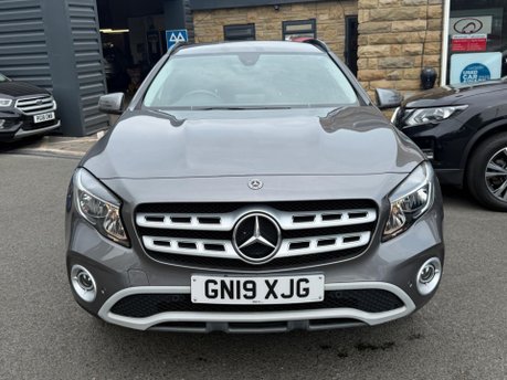 Mercedes-Benz GLA GLA 200 SE EXECUTIVE 4