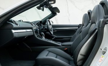 Porsche 718 Boxster Style Edition 14