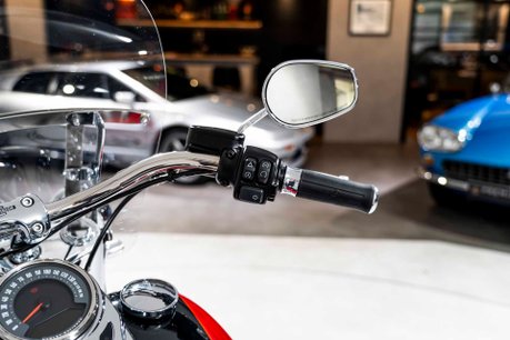 Harley-Davidson Softail Deluxe 1745. VAT Q. ONE OWNER. IMMACULATE EXAMPLE. TWO-TONE PAINT. 33