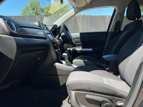 Suzuki Vitara SZ-T 19