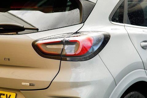 Ford Puma ST-LINE VIGNALE MHEV 9