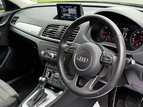 Audi Q3 TDI QUATTRO SE 3