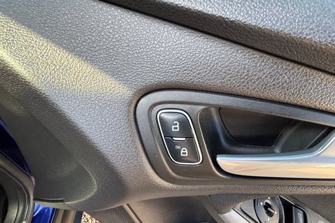 Ford Focus ZETEC 125BHP…1 PREVIOUS OWNER.. 8 MAIN DEALER SERVICES.. SAT NAV..BLUETOOTH 23