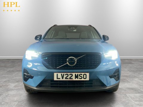 Volvo XC40 2.0 B3 MHEV Plus Dark SUV 5dr Petrol Hybrid DCT Auto Euro 6 (s/s) (163 ps) 2