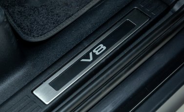 Land Rover Defender 110 V8 CARPATHIAN EDITION URBAN 25