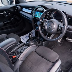 Mini Hatch 2.0 Cooper S Sport Auto 3dr 2
